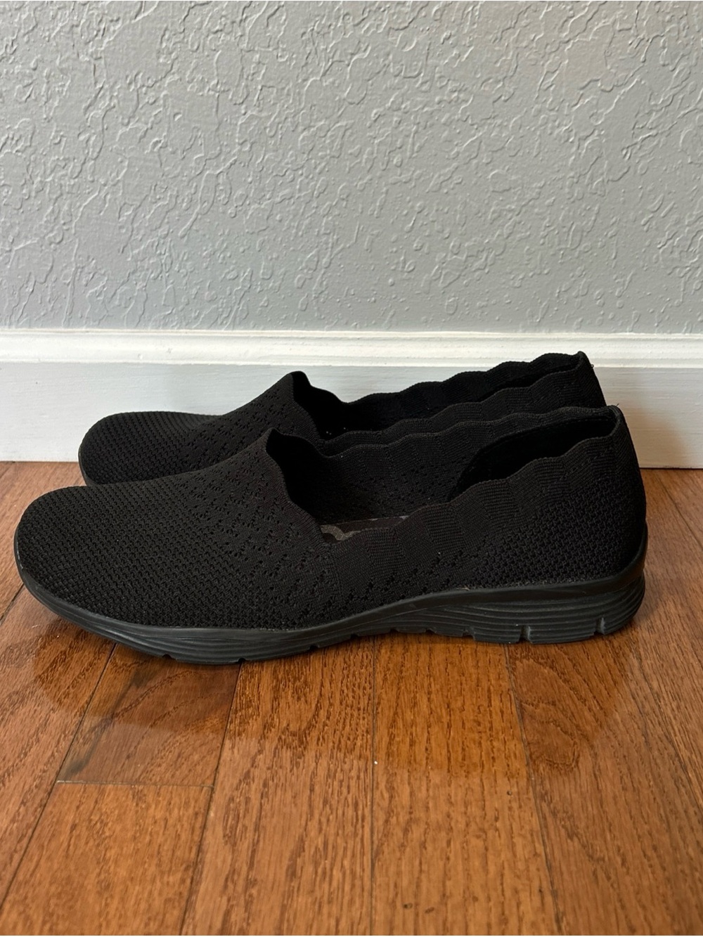 Skechers Seager Stat Slip On Shoes Sneakers Women’s Size 11 Black